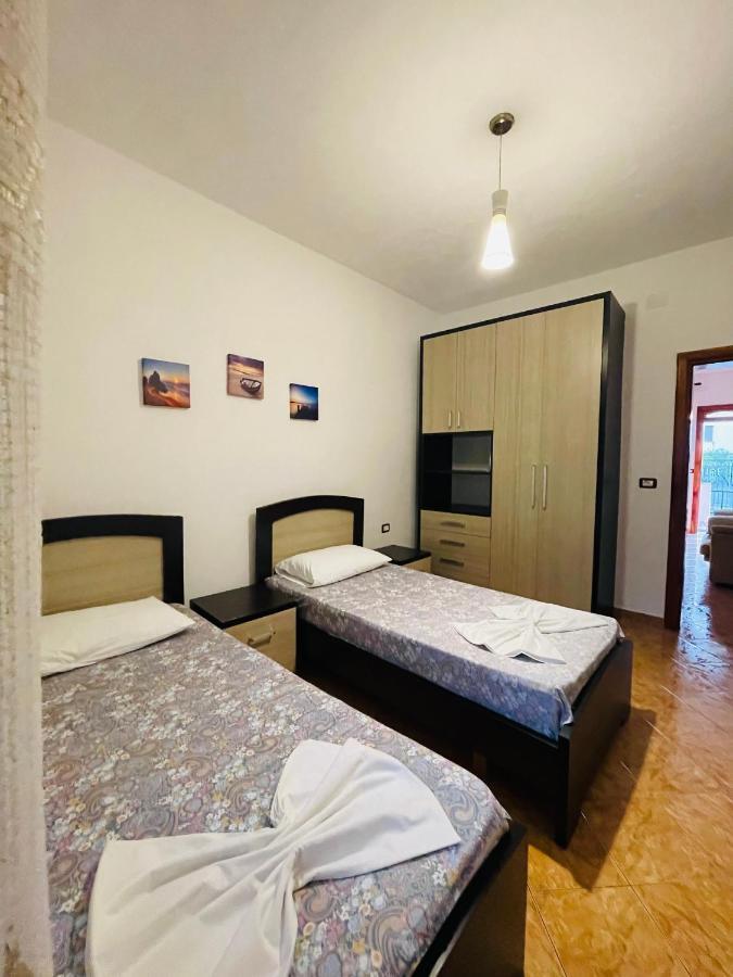 Villa Ajla Durrës Exteriör bild