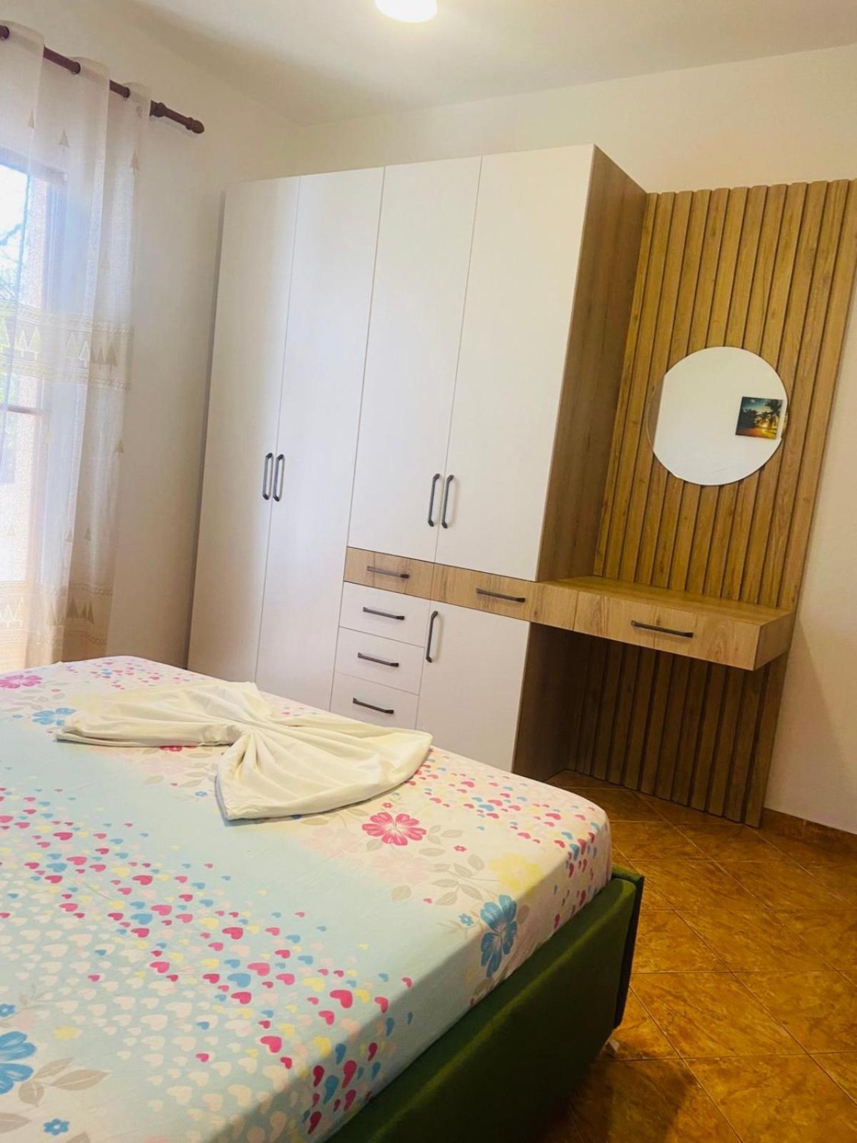 Villa Ajla Durrës Exteriör bild